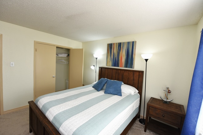 Foto del edificio - Land's End Apartments