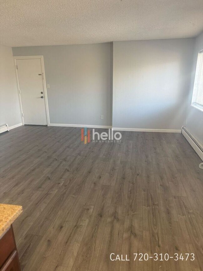 Foto del edificio - 2880 Eliot Cir