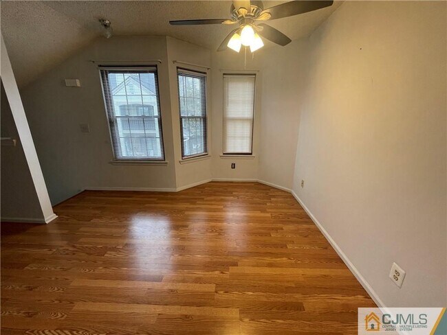 Building Photo - 1603 Pebble Pl