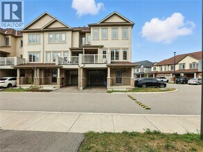Building Photo - 755 Linden Dr