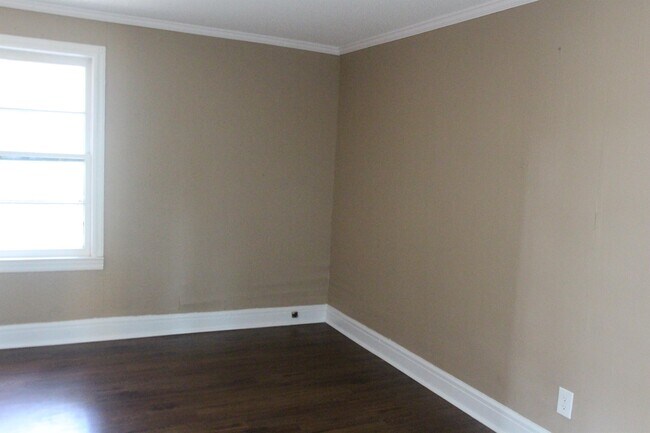 Foto del edificio - 702 N Harding St