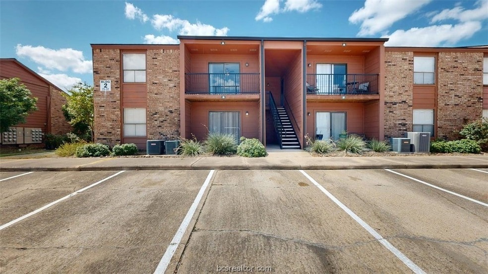 Photo - 904 UNIVERSITY OAKS Blvd Unit 85