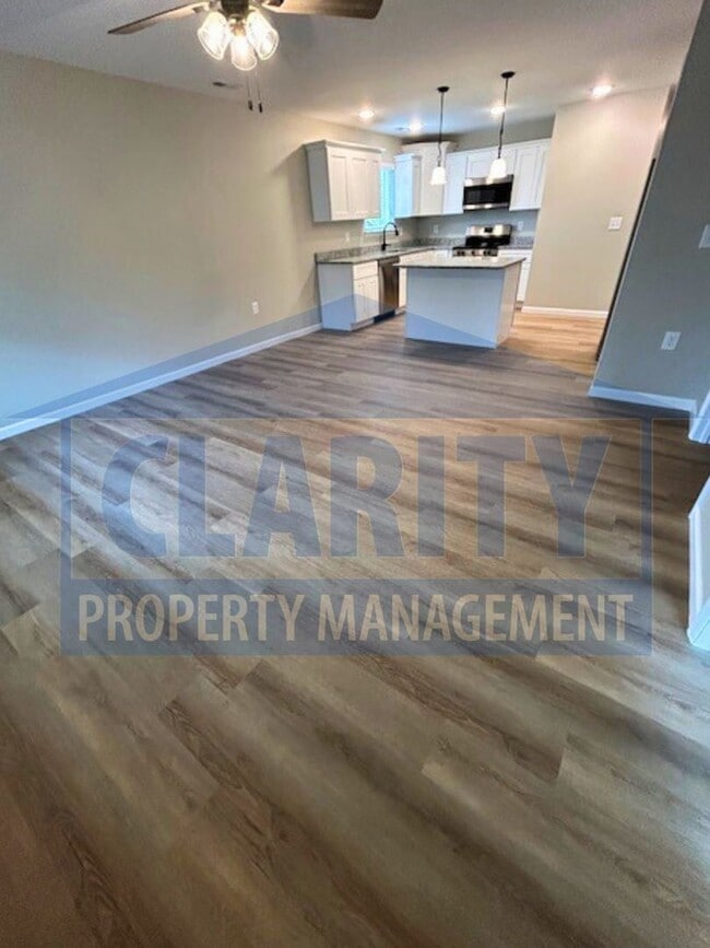 Foto del edificio - *Brand New* 3 bedroom home!