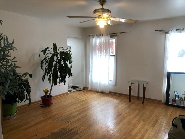 Building Photo - 806 Pheasant Walk Dr