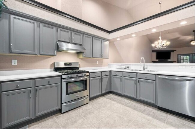 Building Photo - 225 Diamond Cove
