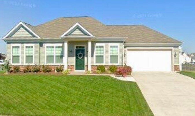 Primary Photo - 172 Shrewsbury Dr