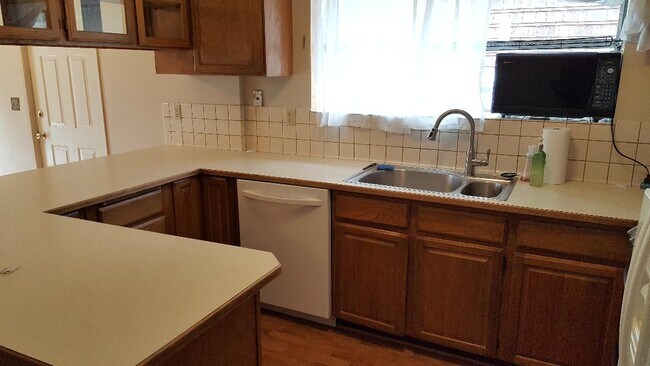 Kitchen - 7339 19th Ave NW