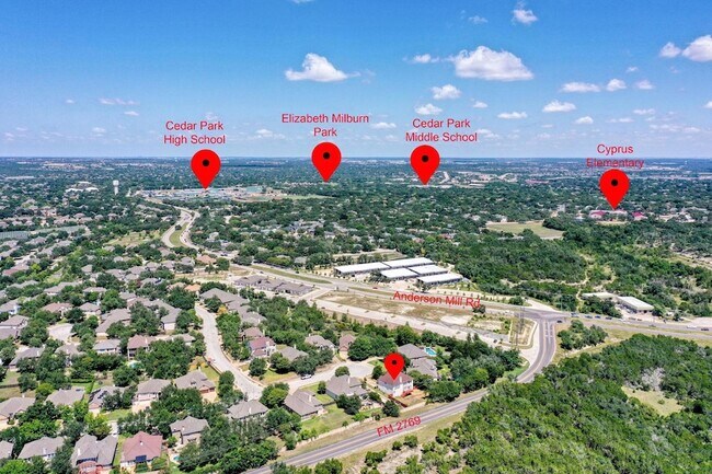 Foto del edificio - 2403 Vestavia Ridge Ln