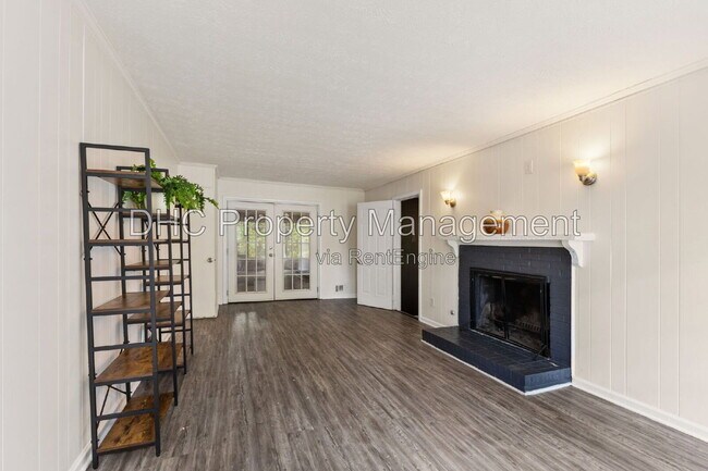 Foto del edificio - 652 Bantry Ln