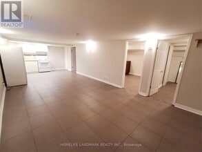 Building Photo - 727 Hewson Dr