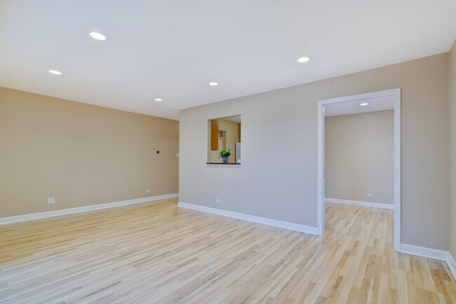 Building Photo - 960 Perrie Dr