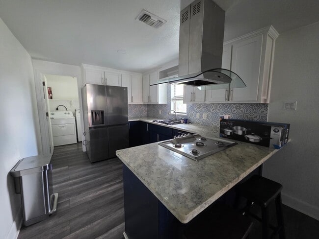 Foto del edificio - 10015 Porto Rico Rd