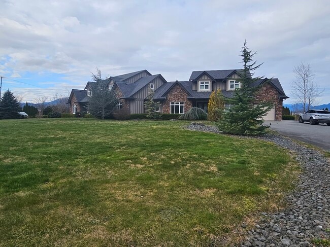 Building Photo - 6230 Bradner Ln