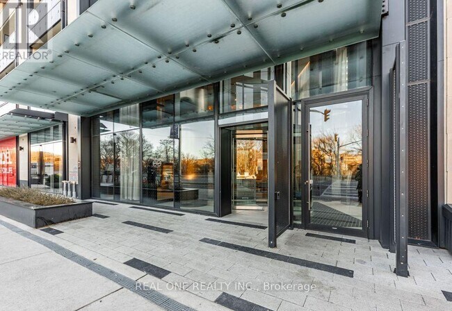 Photo du bâtiment - 575 Bloor St E