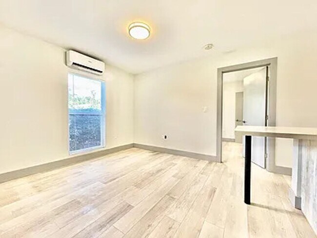 Foto del edificio - 1493 NW 55th St