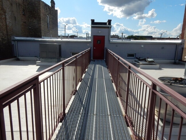Foto del edificio - 2109 S Ashland Ave