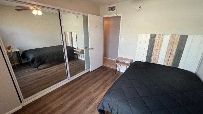 Foto principal - 1253 S Revere
