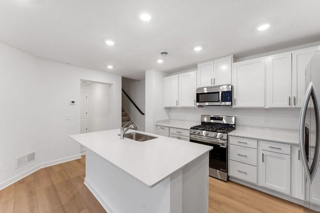 Foto del edificio - 5297 Long Pointe Pass