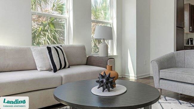 Building Photo - 1905 Promenade Way