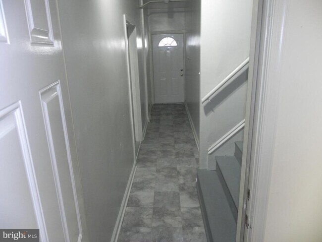 Foto del edificio - 354-356-356 S Main St