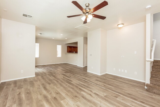 Building Photo - 9191 Grand Sunburst Ct