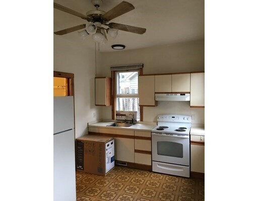 Primary Photo - 609 Reservoir Rd