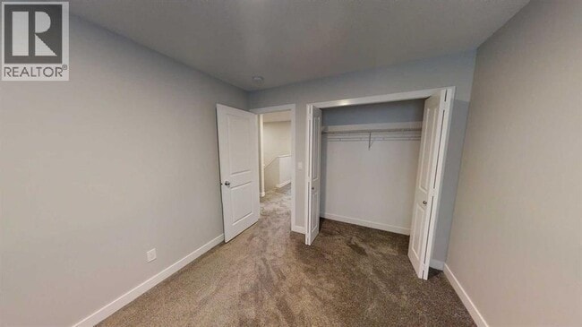 Building Photo - 9524 113 Ave