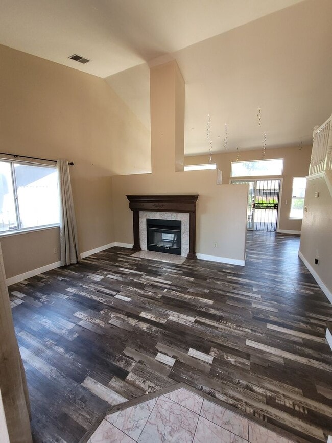 Building Photo - 1703 Diablo Creek Dr