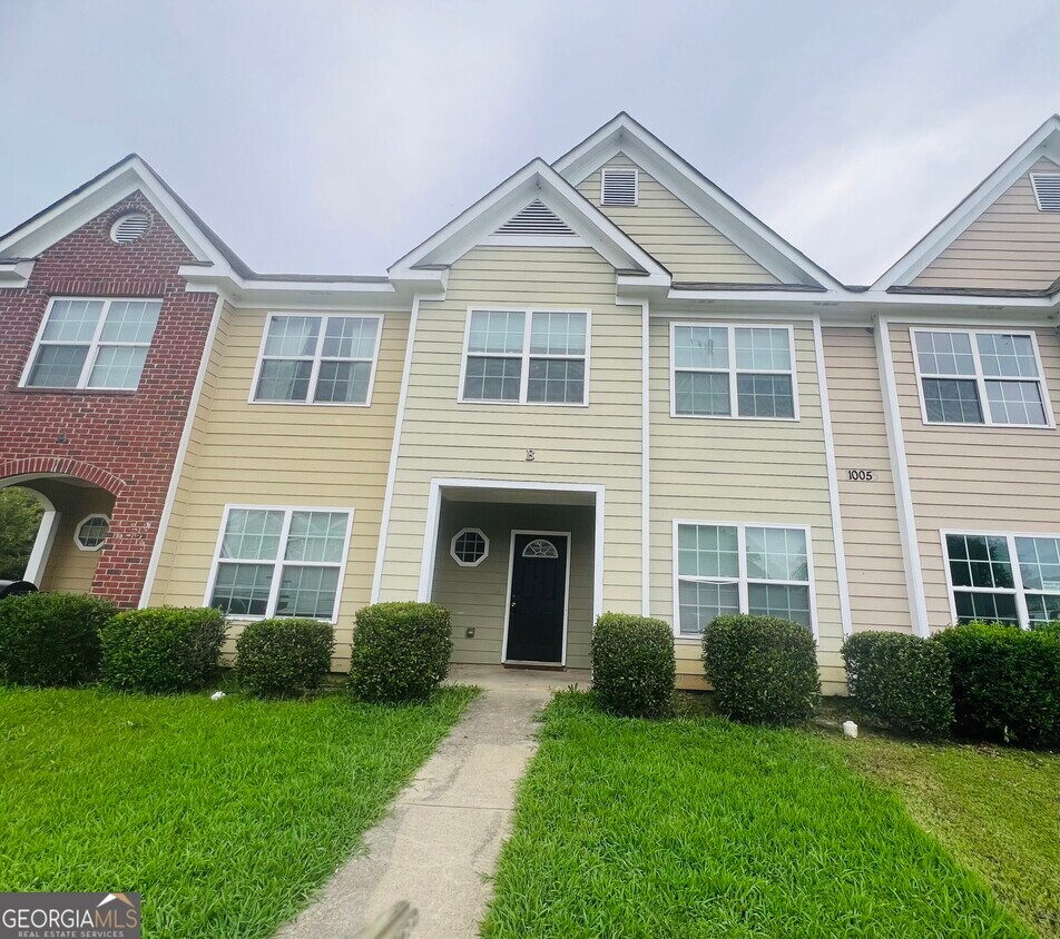 Primary Photo - 1005 Mill Creek Way