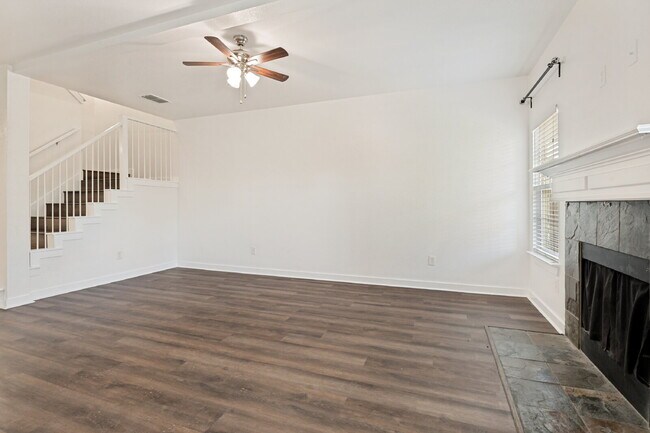 Photo - Modern 3BD Townhome Near DFW Airport & Major Highways