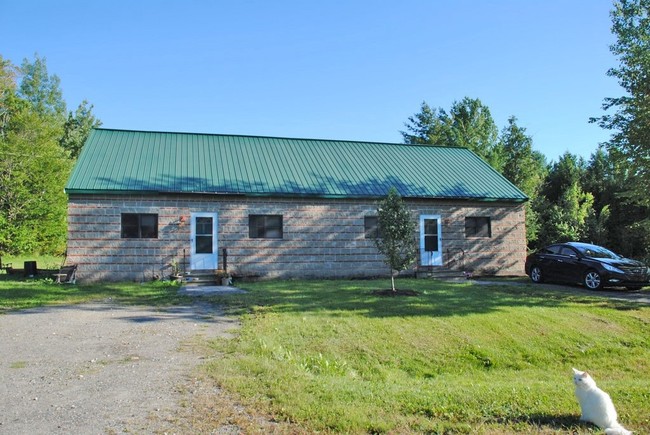 Building Photo - 319-335 Southgate Rd