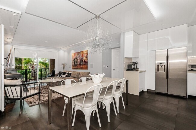 Foto del edificio - 2 br, 2 bath Condo - 17145 N Bay Rd Apt 4106