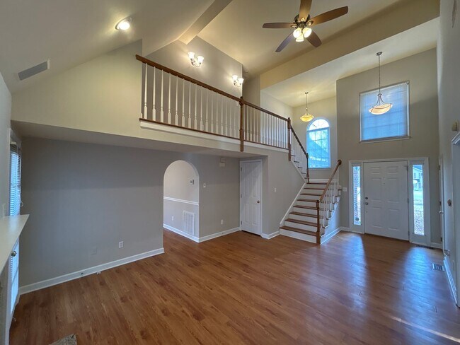 Foto del edificio - 1061 Emerson Dr