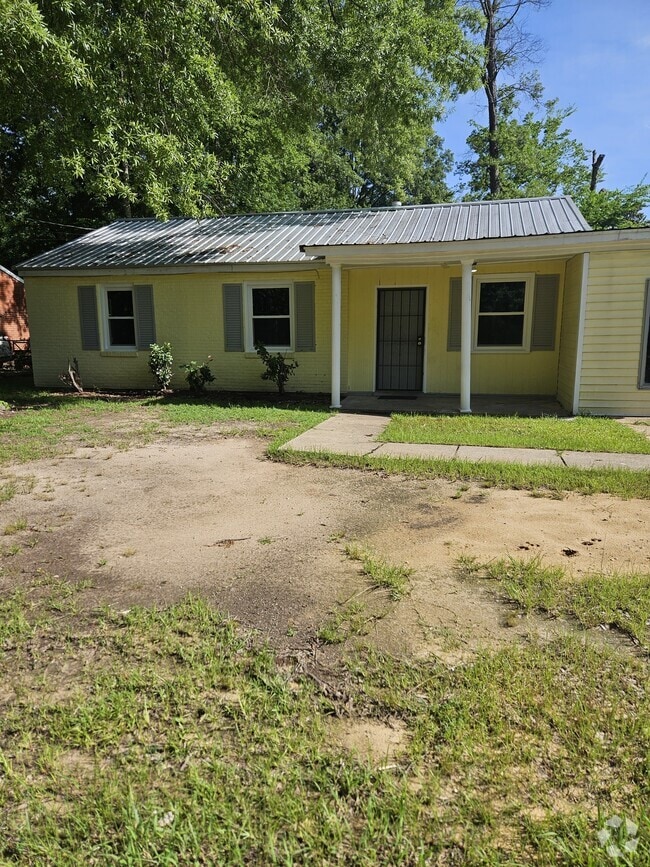Building Photo - 122 Collinwood Ave