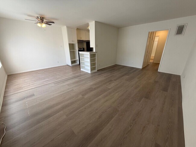 Foto del edificio - 21809 Lanark St