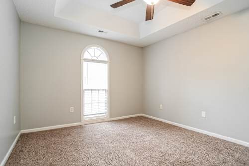 Building Photo - 515 Meadowbrook Dr