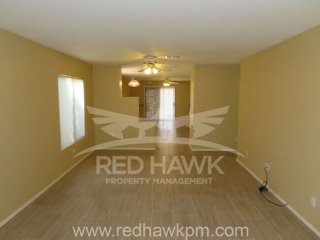 Foto del edificio - Charming Three Bedroom, Two Bathroom Deer ...