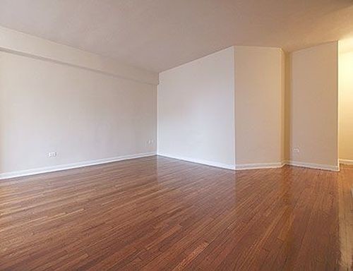 Foto del edificio - 6485 Booth St