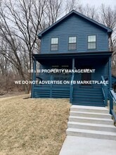 Building Photo - 113 S Cherokee St