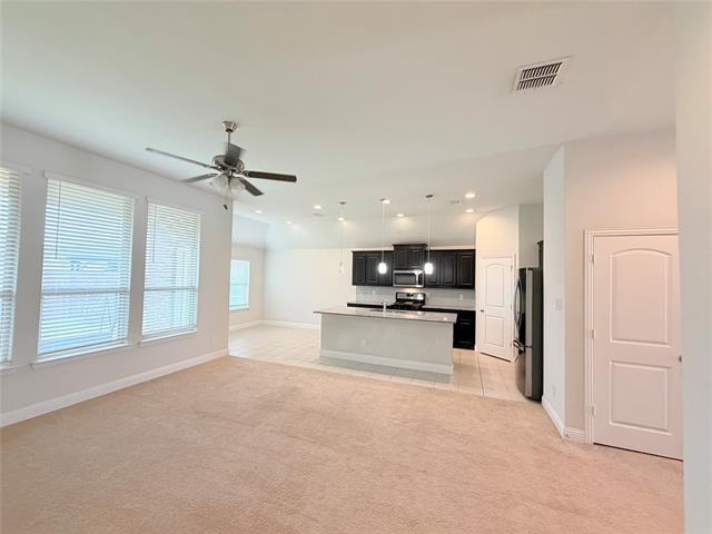 Foto del edificio - 11037 Silver Falls Ct