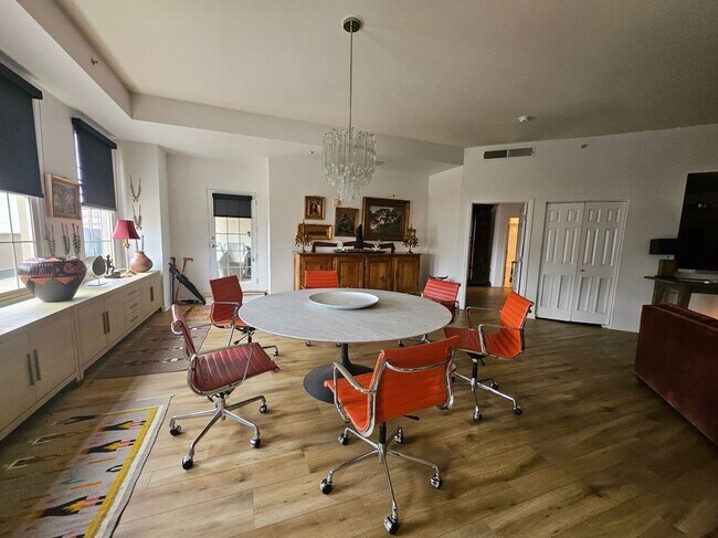 Foto del edificio - 475 W 12th Ave