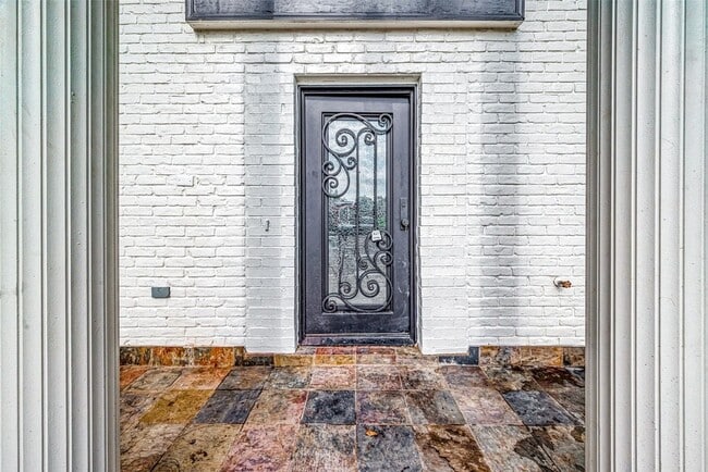 Photo - 3102 Glenn Lakes Ln House