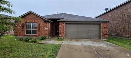 Building Photo - 512 Basswood Ln