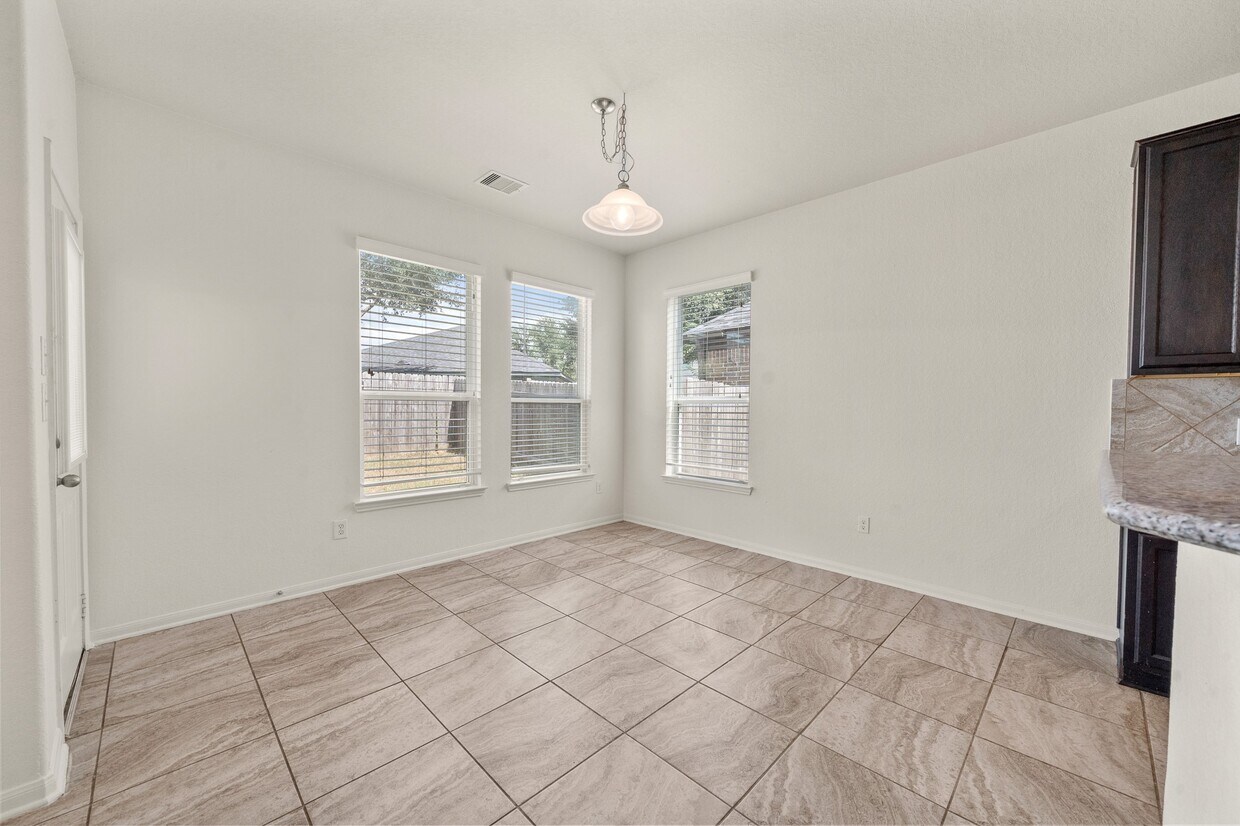 Building Photo - 6411 Westward Wood Way