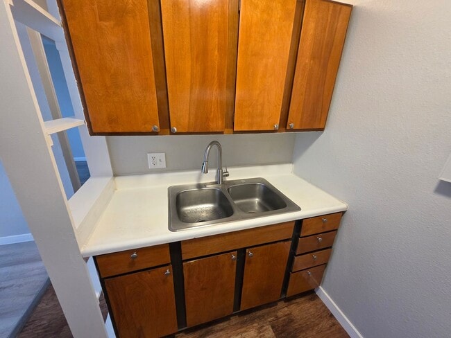 Foto del edificio - 233 E Arvada St