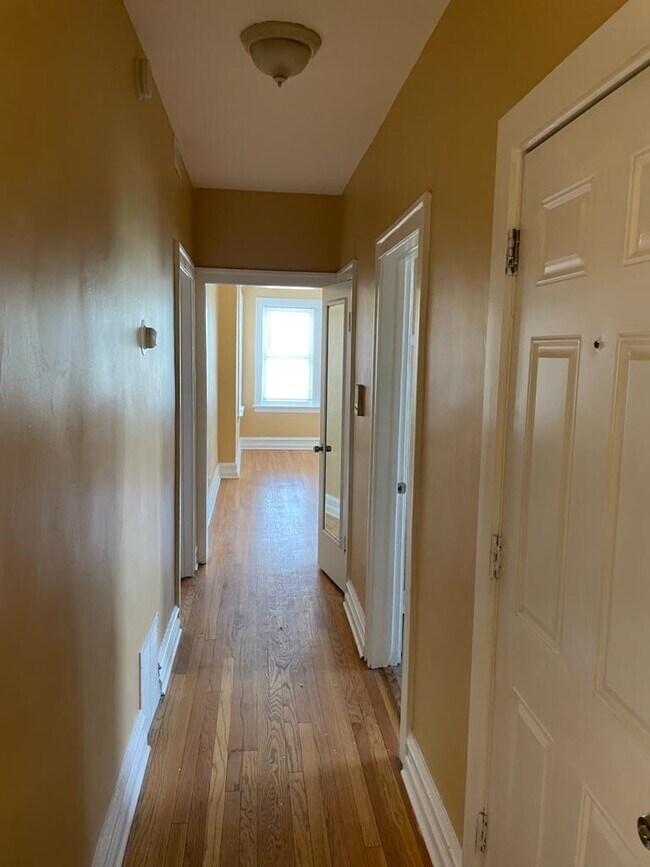 Hallway - 2615 W 61st St