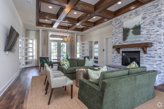 Clubhouse - Encore at Beacon Place