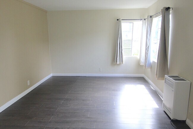 Foto del edificio - 2621 Cloverfield Blvd
