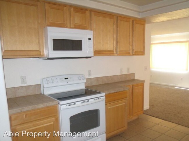 Building Photo - 3 br, 2 bath House - 2021 Pecos Ave