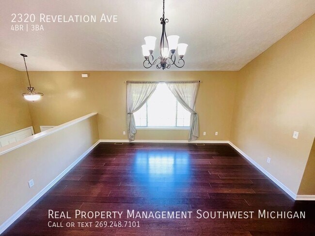 Building Photo - Beautiful & Spacious! 4 Bed 3 Bath Luxury ...